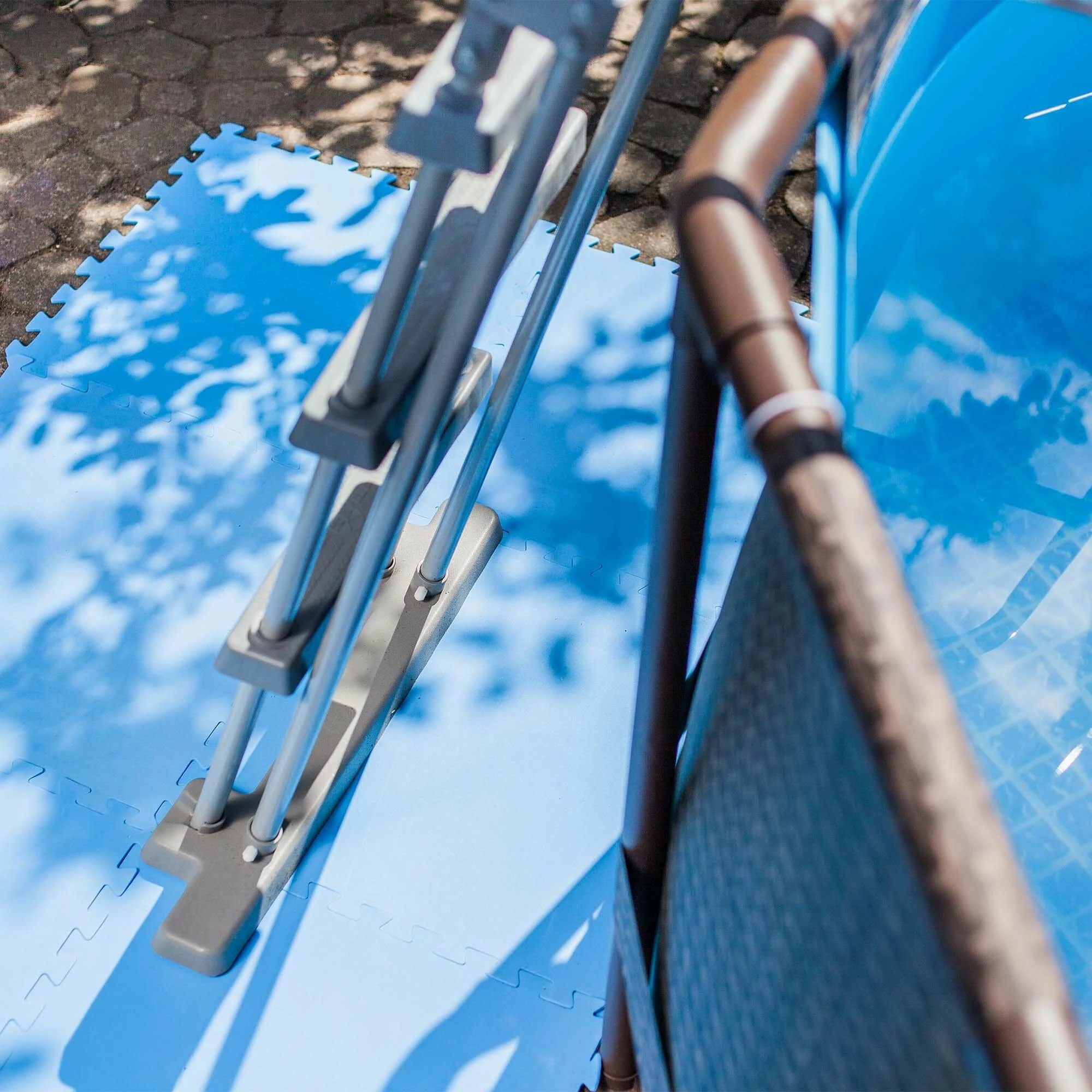 SUMMER FUN Bodenschutzmatten, Blau, 500x500x4mm (8 Stück Im Set = 2qm) 4 SUMMER FUN Bodenschutzmatten, Blau, 500x500x4mm (8 Stück Im Set = 2qm) – Bild 4