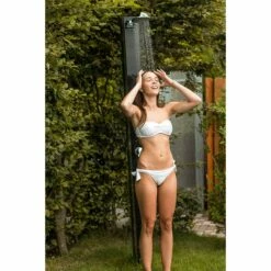 Solardusche Exquisit Aus Edelstahl Mit Glasfront 18l -Deutschland Schwimmbad Verkaufs-Shop Solardusche Exquisit mit Frau